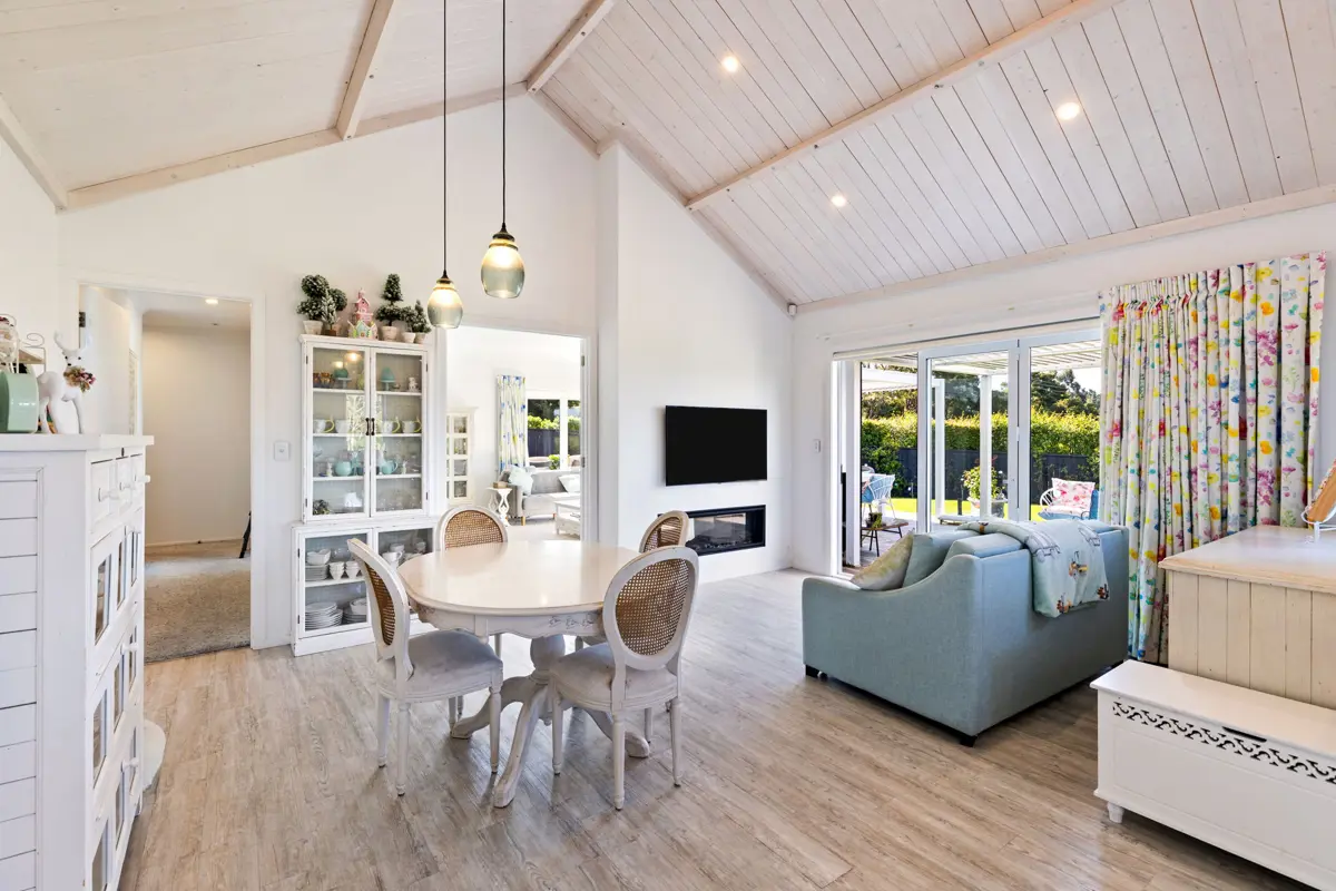 51 Coutts Way, Fitzherbert, Palmerston North