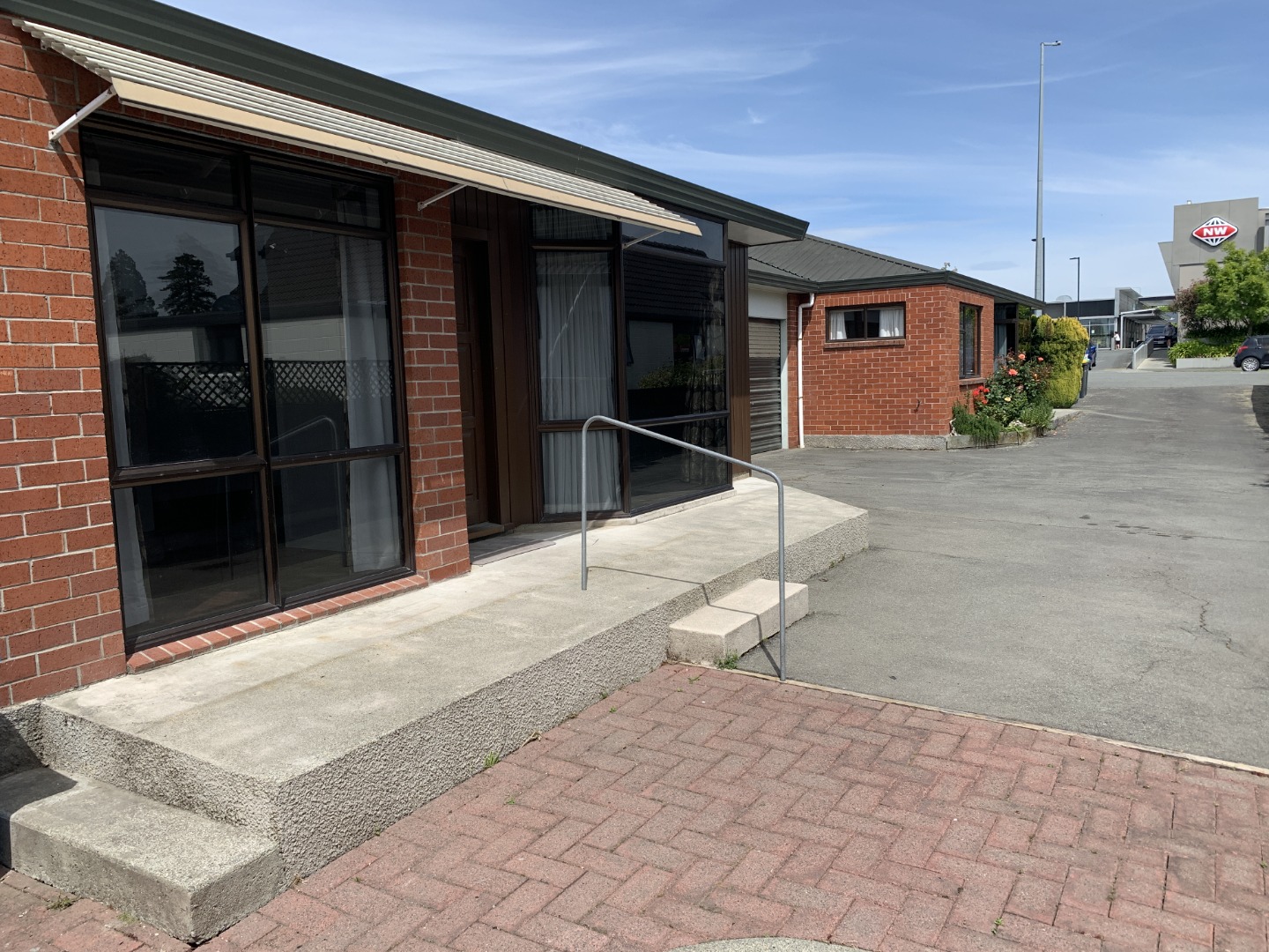 HMC8549
