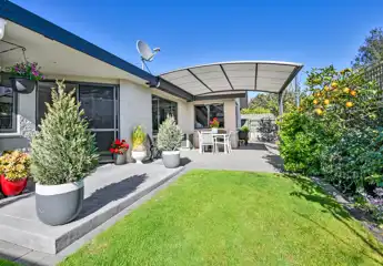 HVU95851