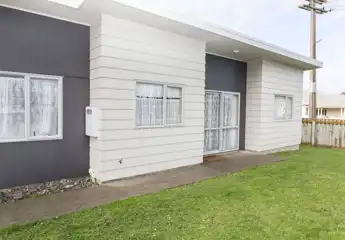 PBH30933