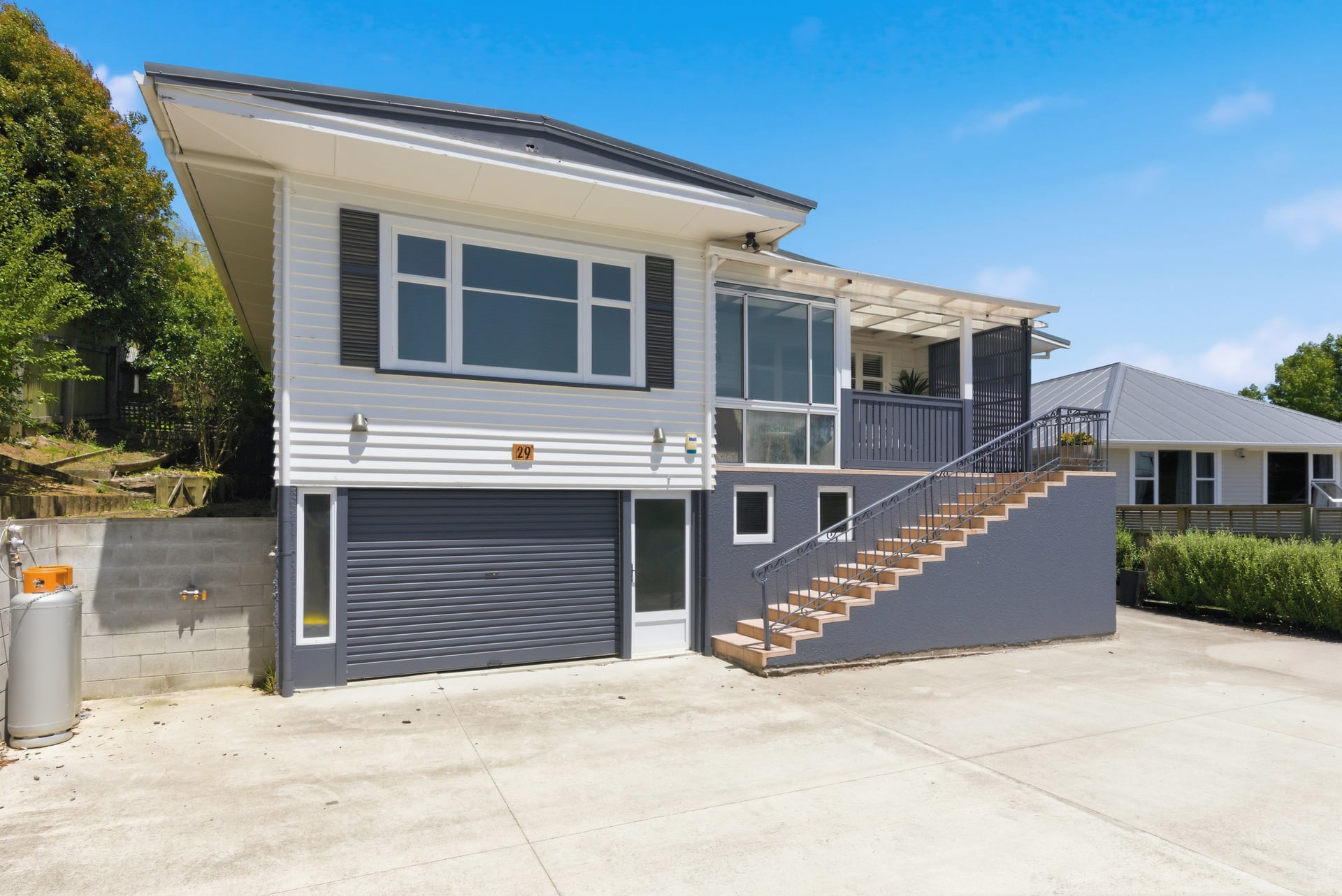 Listing