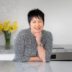 Secondary Salesperson Photo