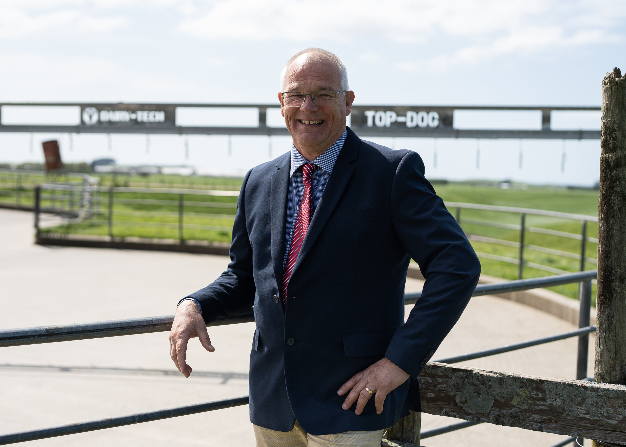 Secondary Salesperson Photo