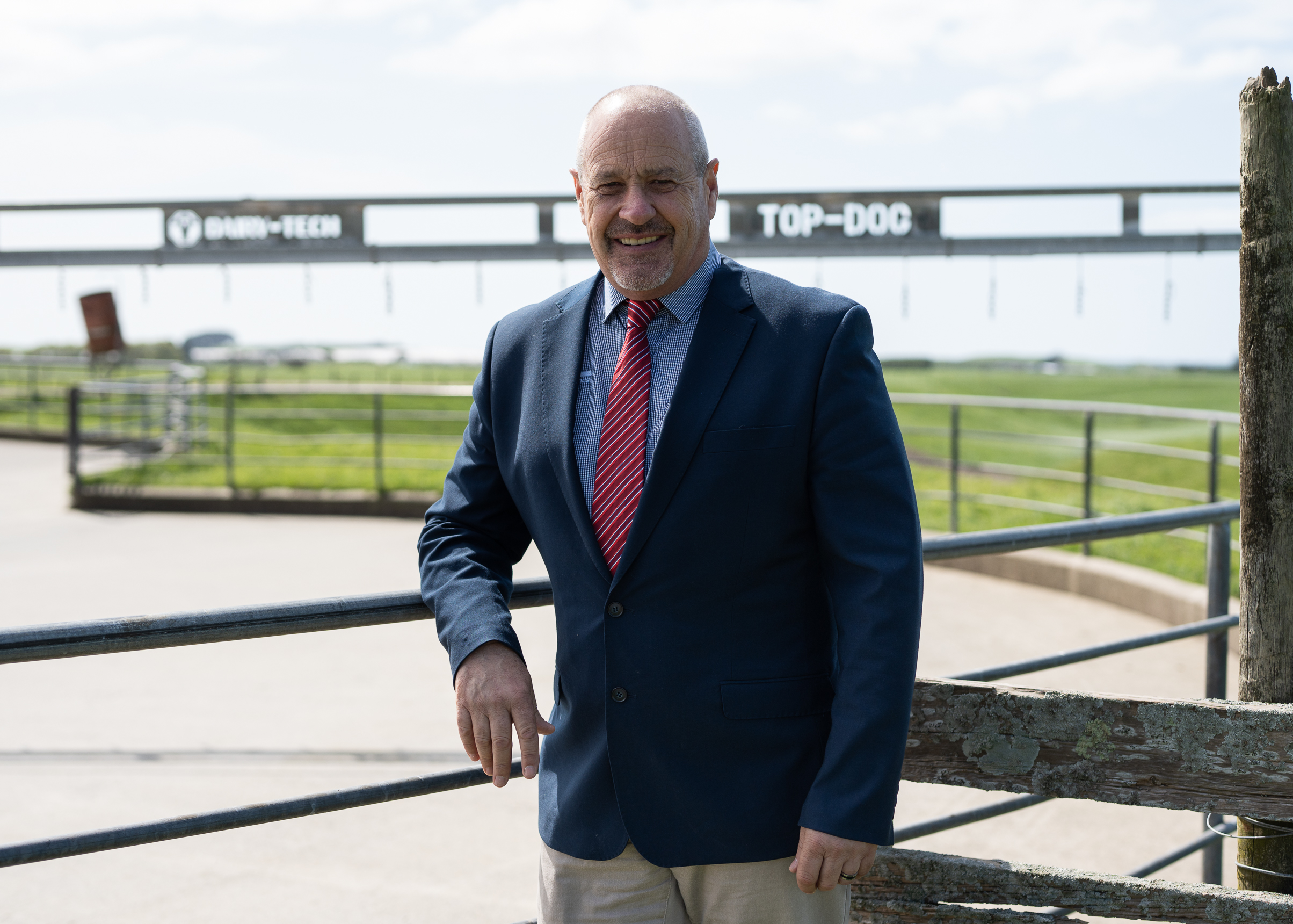 Secondary Salesperson Photo